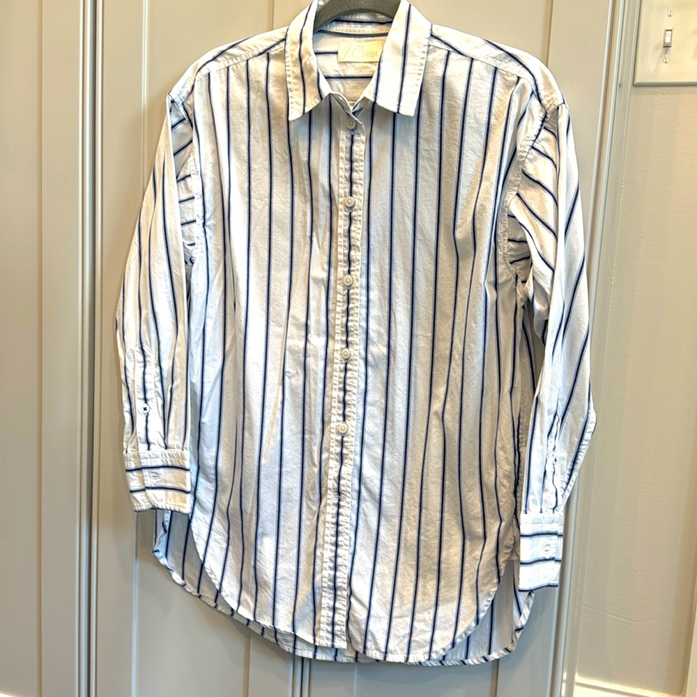 JCrew button down shirt. Size XS